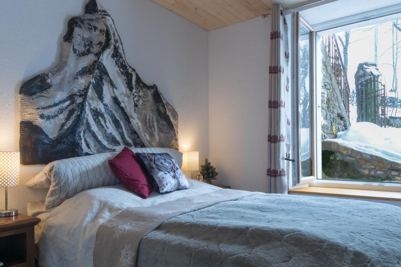 La Ferme Des Aretes Bed & Breakfast La Chaux De Fonds Bagian luar foto